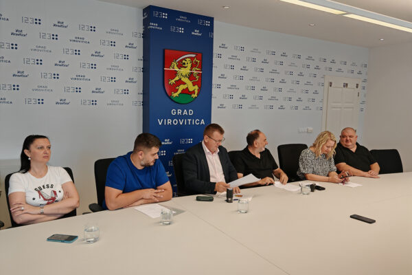 Virovitica kreće u obnovu užeg centra grada: Potpisan ugovor za uređenje Trga kralja Tomislava 2 IMG 20250917 101252