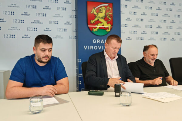 Virovitica kreće u obnovu užeg centra grada: Potpisan ugovor za uređenje Trga kralja Tomislava 3 IMG 20250917 101302