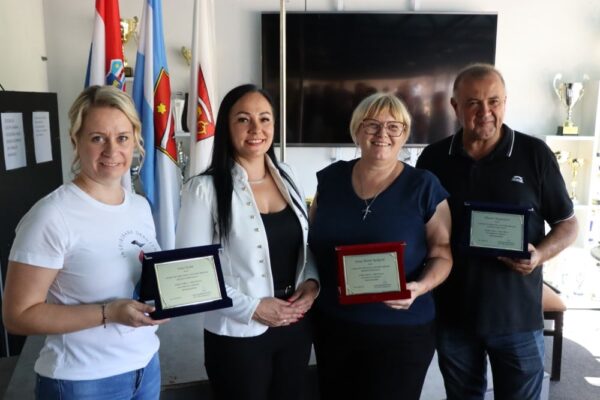 Brojni trkači i ove godine povezali Barcs i Viroviticu: Doznajte rezultate 33. polumaratona i male utrke na 3 kilometra 62 IMG 2123