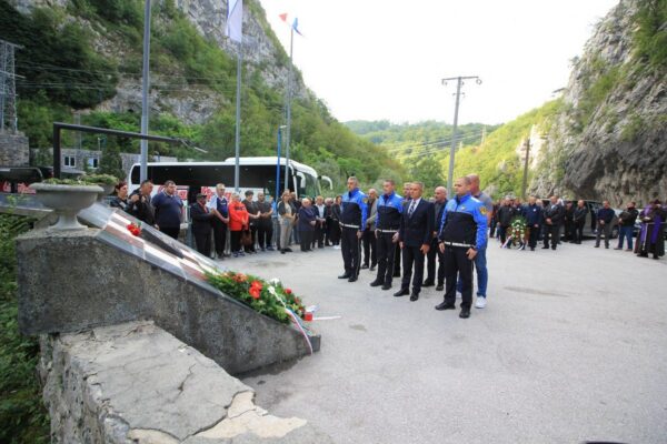 U Jajcu obilježena 30. godišnjica oslobođenja grada i Vojno-redarstvene operacije “Maestral” 23 IMG 2769 1200x800