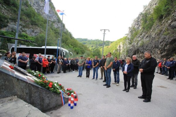 U Jajcu obilježena 30. godišnjica oslobođenja grada i Vojno-redarstvene operacije “Maestral” 24 IMG 2772 1200x800