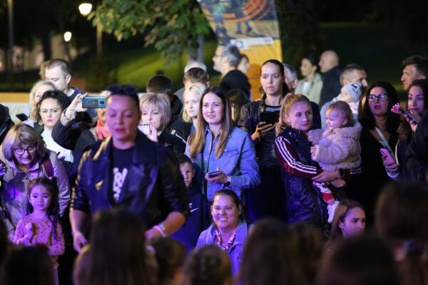 Šest trenera, brojni posjetitelji i jedna poruka: #BeActive Night pretvorio virovitičku šetnicu u veliku sportsku pozornicu 45 IMG 3335 1500x1000