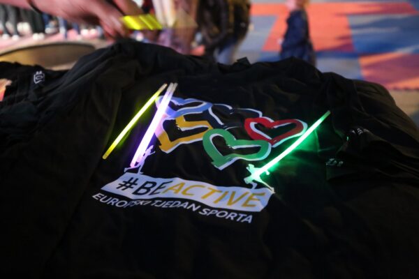 Šest trenera, brojni posjetitelji i jedna poruka: #BeActive Night pretvorio virovitičku šetnicu u veliku sportsku pozornicu 44 IMG 3368 1500x1000