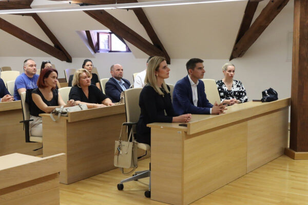 Najveći EU projekt u povijesti grada: Virovitica krenula u izgradnju nove osnovne škole i sportske dvorane 9 IMG 4384