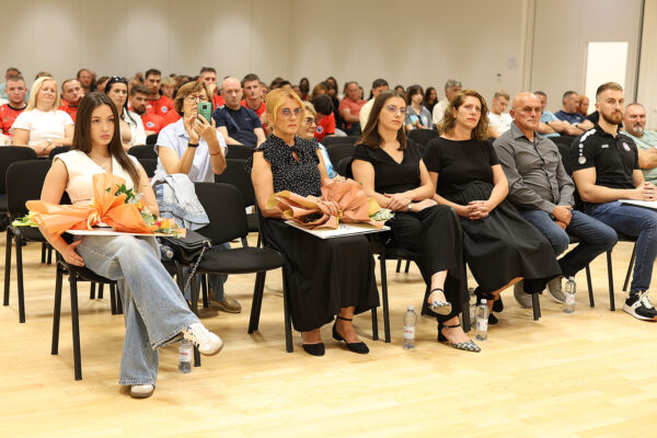 Doznajte tko su najbolji u rukometu u Virovitičko-podravskoj županiji u prošloj sezoni 35 rukometn najbolji 160