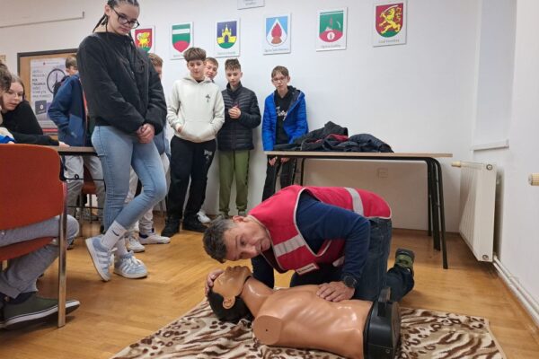 Nazori u Gradskom društvu Crvenog križa Virovitica: Prvi koraci u prvoj pomoći, priča o socijalnim djelatnostima i prilika za volontiranje 8 20251015 081248