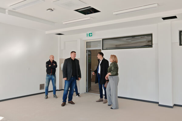 Radovi u završnoj fazi: Od ponedjeljka, 3. studenoga, „Nazori“ se vraćaju u matičnu školu 4 IMG 20251028 110808