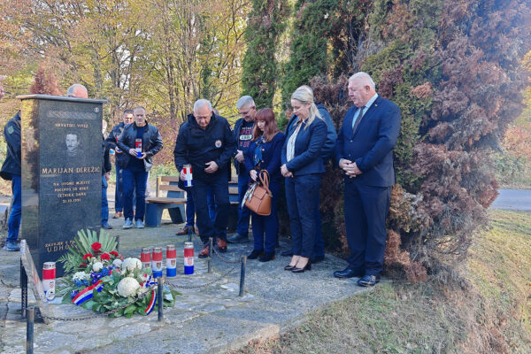 Odavanjem počasti poginulom hrvatskom branitelju Marijanu Derežiću, obilježena 34. obljetnica VRO “OTKOS 10” 3 IMG 20251031 090454