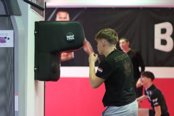 Silver GYM otvorio vrata ljubiteljima borilačkih vještina: Evo kako je bilo na treningu “Warriorsa” u Virovitici 12 IMG 7543