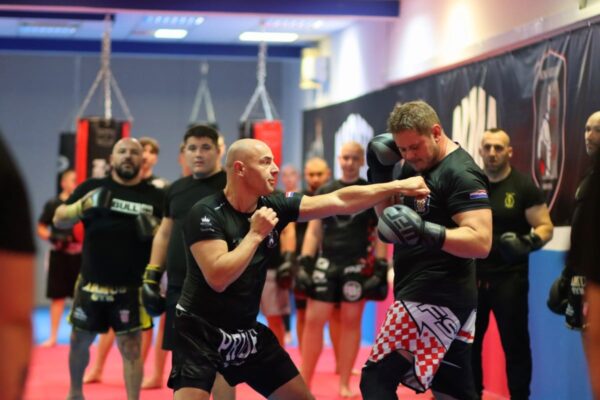Silver GYM otvorio vrata ljubiteljima borilačkih vještina: Evo kako je bilo na treningu “Warriorsa” u Virovitici 30 IMG 7730