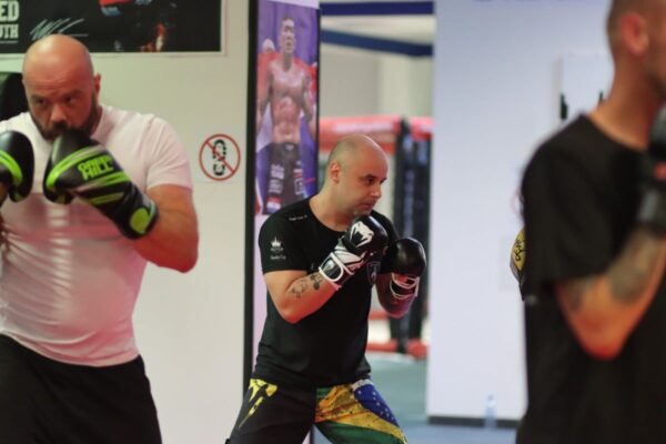 Silver GYM otvorio vrata ljubiteljima borilačkih vještina: Evo kako je bilo na treningu “Warriorsa” u Virovitici 32 IMG 7754