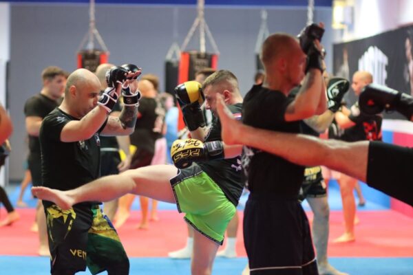 Silver GYM otvorio vrata ljubiteljima borilačkih vještina: Evo kako je bilo na treningu “Warriorsa” u Virovitici 48 IMG 7949