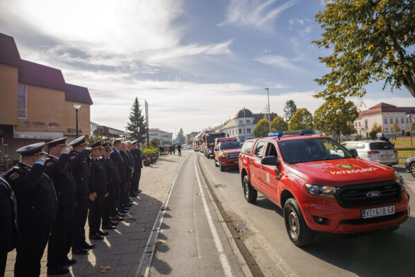 Fotogalerija: Svečanom sjednicom i defileom gradskim ulicama proslavljena 150. godišnjica vatrogastva u Virovitici 55 U5A3593