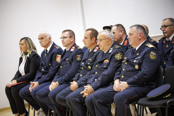 Fotogalerija: Svečanom sjednicom i defileom gradskim ulicama proslavljena 150. godišnjica vatrogastva u Virovitici 83 U5A3939