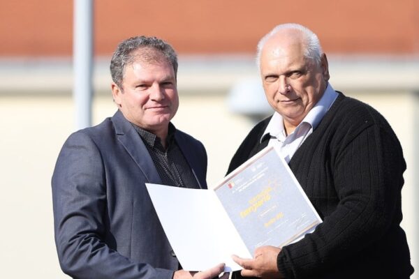 Ivan Mišković iz Županje osvojio Zlatnu žlicu Agroexpa za med od medljikovca: Ocijenjen 161 uzorak 68 jesen u gradu i agroexpo 116
