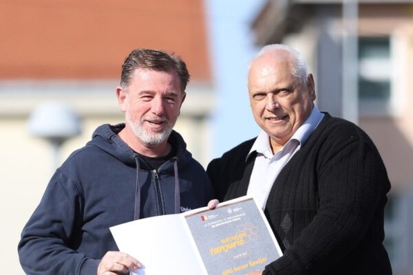 Ivan Mišković iz Županje osvojio Zlatnu žlicu Agroexpa za med od medljikovca: Ocijenjen 161 uzorak 65 jesen u gradu i agroexpo 128