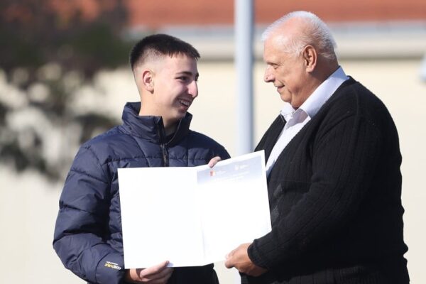 Ivan Mišković iz Županje osvojio Zlatnu žlicu Agroexpa za med od medljikovca: Ocijenjen 161 uzorak 55 jesen u gradu i agroexpo 182