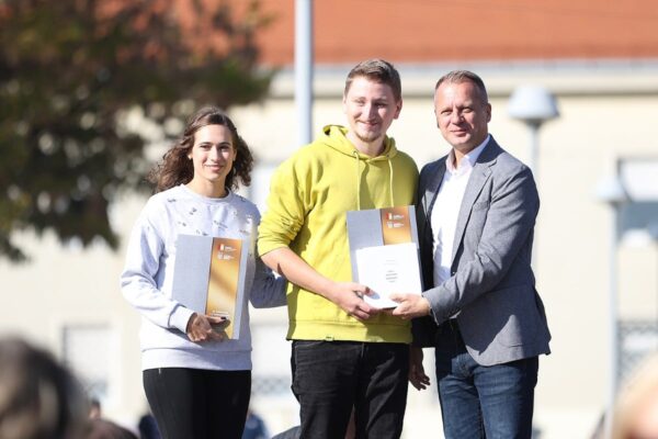 Ivan Mišković iz Županje osvojio Zlatnu žlicu Agroexpa za med od medljikovca: Ocijenjen 161 uzorak 22 jesen u gradu i agroexpo 340