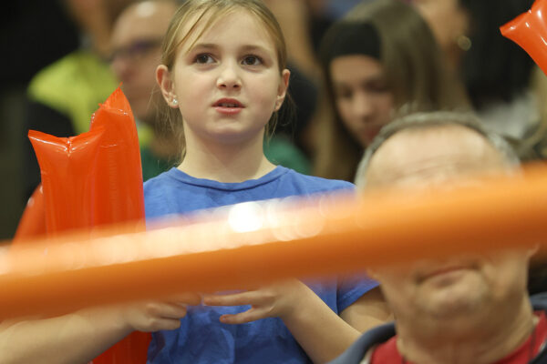 U prepunoj dvorani Tehničke škole Virovitica, juniori Hrvatske pobijedili su selekciju Hrvatskog akademskog sportskog saveza, odličan je bio naš Matko Moslavac 3 rukomet vtc air 43