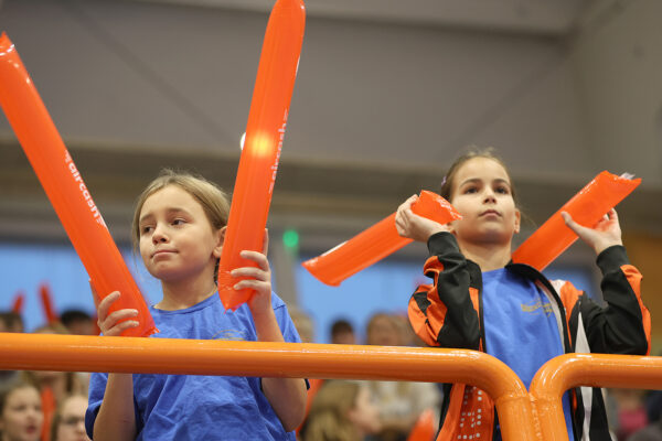 U prepunoj dvorani Tehničke škole Virovitica, juniori Hrvatske pobijedili su selekciju Hrvatskog akademskog sportskog saveza, odličan je bio naš Matko Moslavac 8 rukomet vtc air 62