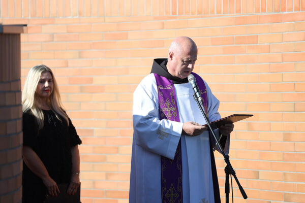 U povodu blagdana Svih svetih u Virovitici odana počast poginulim hrvatskim braniteljima i civilnim žrtvama 20 svi sveti vijenci i misa 129