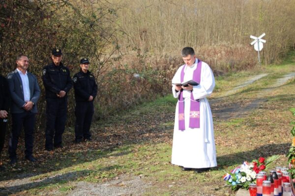 Obilježena 34. godišnjica pogibije pripadnika 127. brigade HV na području općine Đulovac 15 IMG 4278 Custom