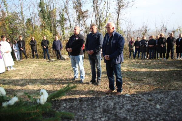 Obilježena 34. godišnjica pogibije pripadnika 127. brigade HV na području općine Đulovac 24 IMG 4334 Custom