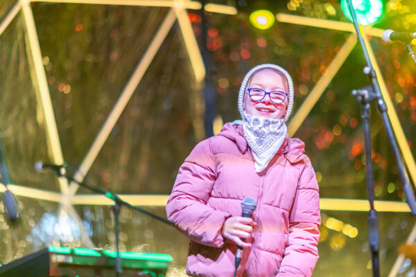 Upaljena prva adventska svijeća: Uz bajku na ledu i koncert klape Intrade Virovitica svečano otvorila najljepše doba godine 127 b advent vtc 168