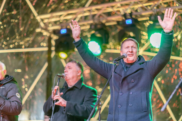 Upaljena prva adventska svijeća: Uz bajku na ledu i koncert klape Intrade Virovitica svečano otvorila najljepše doba godine 156 b advent vtc 206