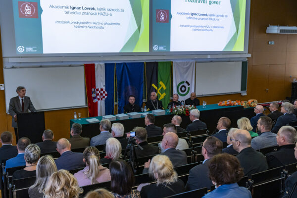 Gradu Virovitici i Virkomu priznanje Rudarsko-geološko-naftnog fakulteta za stručnu suradnju i sudjelovanje na projektima 8 39