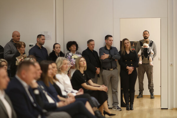 “Znanje je resurs koji dijeljenjem raste”: Veleučilište u Virovitici promoviralo 80 prvostupnika i magistara 6 595546977 1299168882239563 5482332492278636378 n