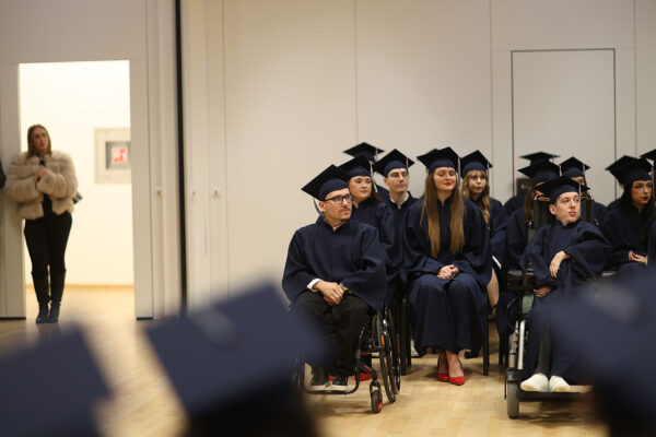 “Znanje je resurs koji dijeljenjem raste”: Veleučilište u Virovitici promoviralo 80 prvostupnika i magistara 19 595819718 1299167435573041 469370066736259819 n