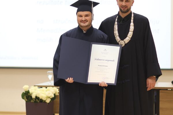 “Znanje je resurs koji dijeljenjem raste”: Veleučilište u Virovitici promoviralo 80 prvostupnika i magistara 24 595954271 1299168795572905 892568322627342750 n