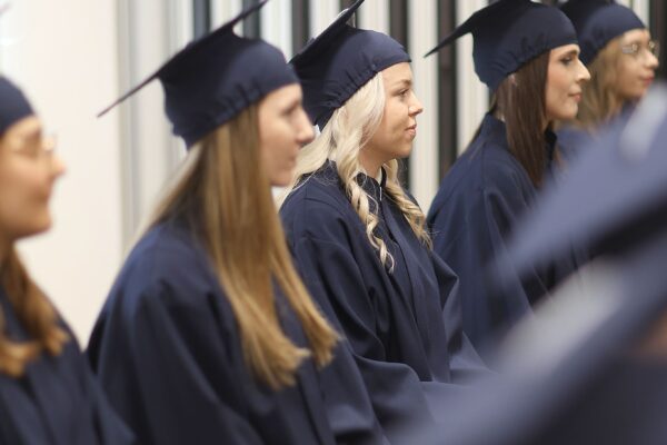 “Znanje je resurs koji dijeljenjem raste”: Veleučilište u Virovitici promoviralo 80 prvostupnika i magistara 51 597814529 1299167178906400 8528197730591166582 n