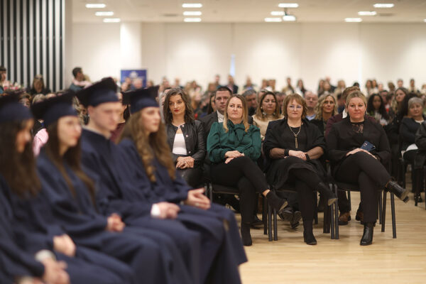 “Znanje je resurs koji dijeljenjem raste”: Veleučilište u Virovitici promoviralo 80 prvostupnika i magistara 58 597831804 1299167645573020 8031341157563375809 n