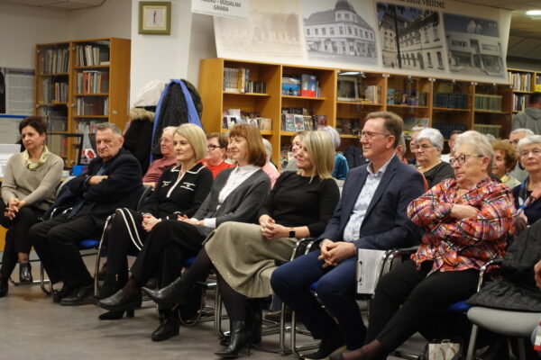 Božićna večer Matice umirovljenika VPŽ: Pripadnici zlatne dobi godinu zaključili poetsko-glazbenom večeri 5 DSC09695