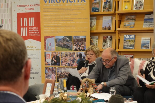 Božićna večer Matice umirovljenika VPŽ: Pripadnici zlatne dobi godinu zaključili poetsko-glazbenom večeri 24 DSC09730