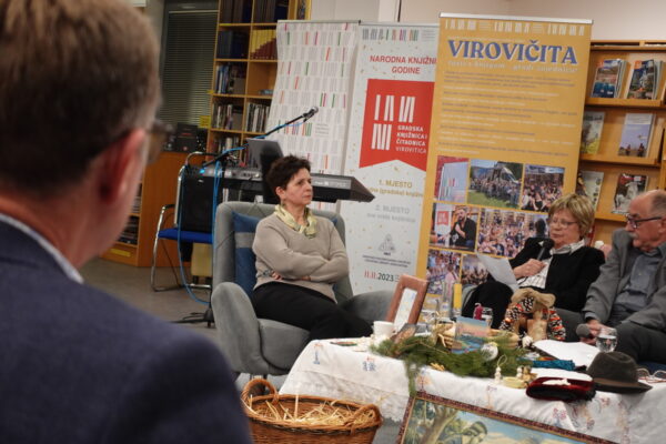 Božićna večer Matice umirovljenika VPŽ: Pripadnici zlatne dobi godinu zaključili poetsko-glazbenom večeri 25 DSC09734