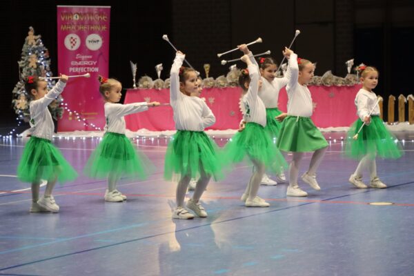 Božićna čarolija u dvorani “Nazora”: Virovitičke mažoretkinje oduševile petom “Golden Christmas” galom 44 IMG 6732