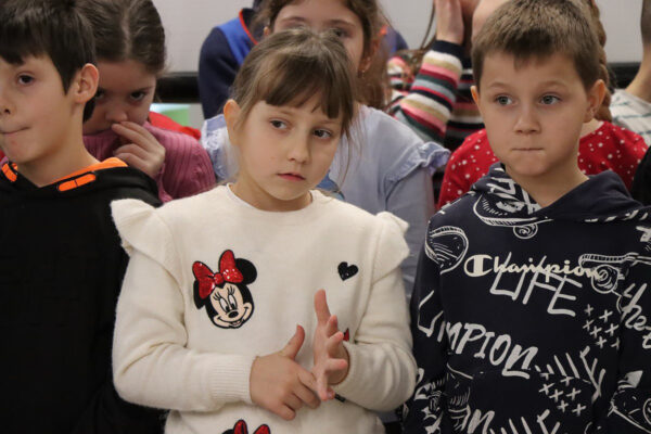 Rekonstrukcija završena, kuhače spremne: Svečano otvorena obnovljena kuhinja u virovitičkoj Katoličkoj osnovnoj školi 24 IMG 7740 Custom