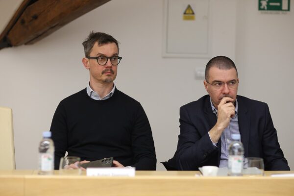 Virovitica ulazi u novu eru javnog prijevoza — stiže pet električnih autobusa 4 autobusi vtc potpis 24