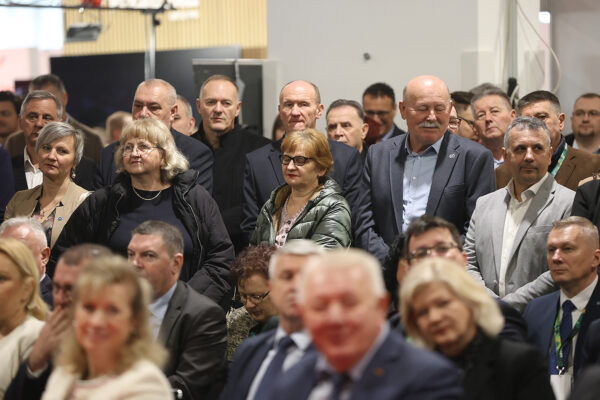 Virovitica u znaku gospodarstva i poljoprivrede, ministar Vlajčić: „Viroexpo je više od sajma“ 9 632157473 1354567383366379 6513702962691720686 n