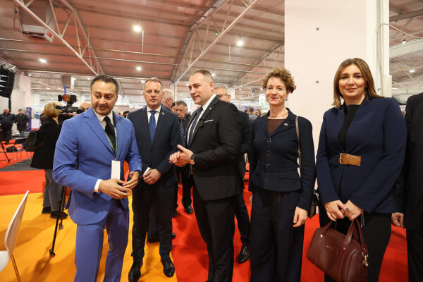Virovitica u znaku gospodarstva i poljoprivrede, ministar Vlajčić: „Viroexpo je više od sajma“ 15 632271689 1354568683366249 8582211497877326093 n