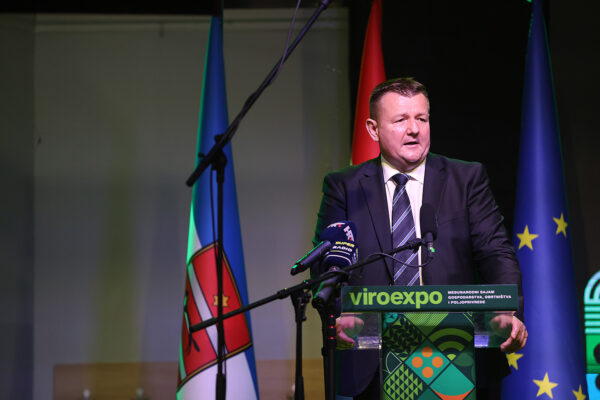 Virovitica u znaku gospodarstva i poljoprivrede, ministar Vlajčić: „Viroexpo je više od sajma“ 23 633736332 1354567656699685 4308383781978515765 n