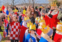 Fotogalerija: Dječja karnevalska povorka u središtu Virovitice