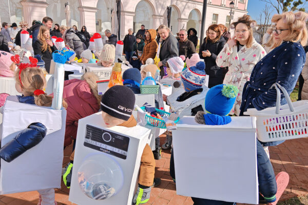 Fotogalerija: Dječja karnevalska povorka u središtu Virovitice 41 IMG 20260216 102925