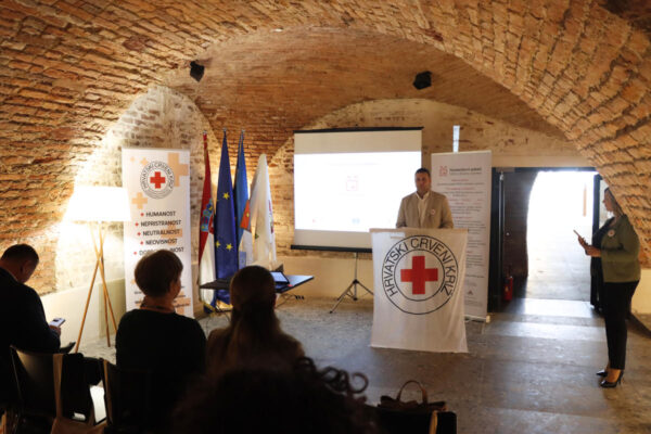 Humanitarni paketi za najpotrebitije: Započeo projekt GDCK-a Virovitica vrijedan gotovo 7 milijuna eura 7 4aed7eb4 f471 4b07 846d b7a914608905 1200x800 1