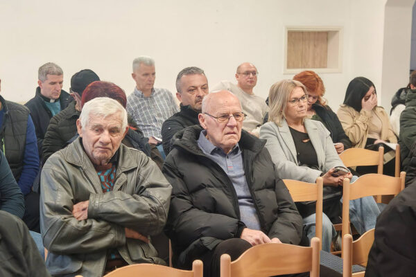 Održani zborovi građana u Taborištu i Čemernici; u utorak na rasporedu Golo Brdo i Podgorje 11 645480463 1333266182166727 2324509183386302965 n