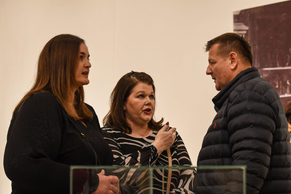 Izlošci koji su nekada gledali učenike iz školskih vitrina: U Gradskom muzeju Virovitica otvorena izložba “Usudi se! Pogledaj preparate!” 18 654228548 1557443473054599 184818017830893543 n