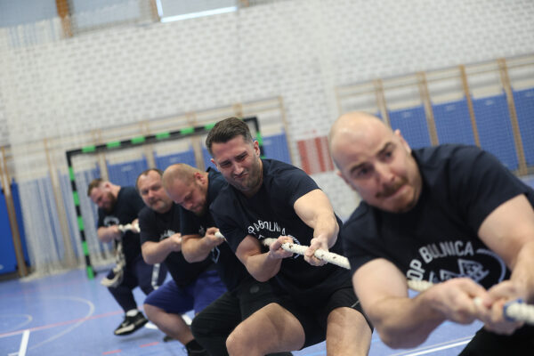 Uskrs u svakom domu: Fratri najbolji na konopu, Opća bolnica Virovitica treći put zaredom prvak u malom nogometu 16 Uskrs u svakom domu 2026 260